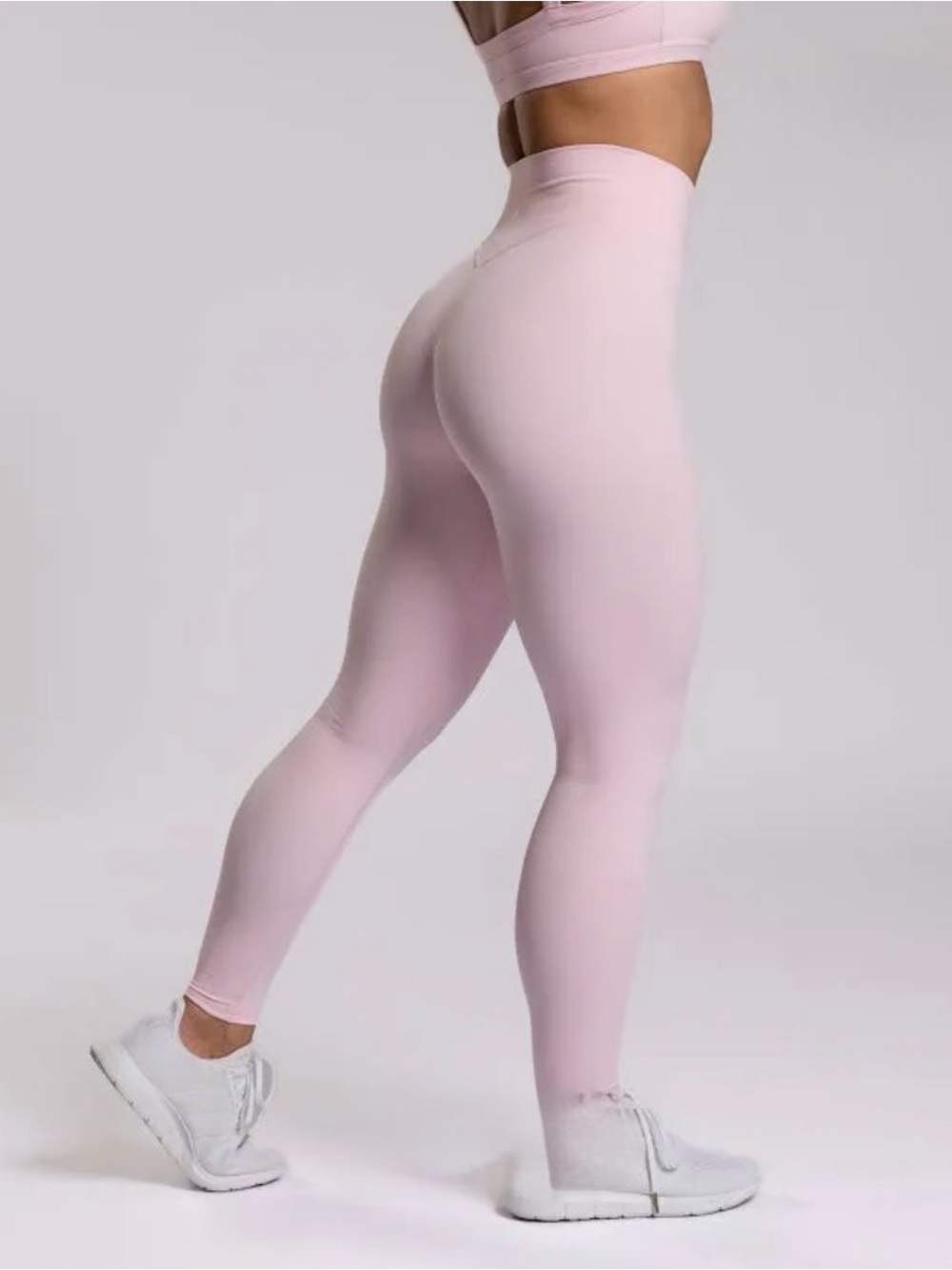 Pur NWOT Light Pink Ruch Side Leggings